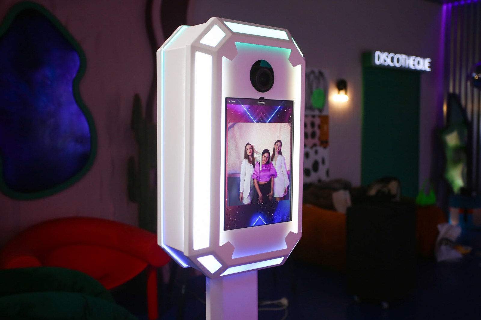 Фотобудка MixUp DZEN TECH на мероприятии